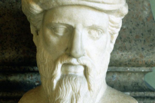 Buste de Pythagore, le philosophe grec qui a développé le théorème de Pythagore.